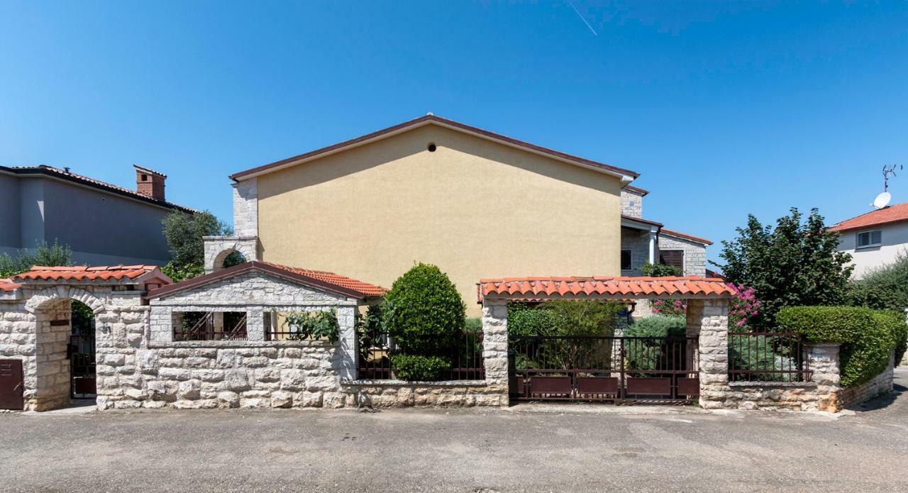 Apartments Ariana PUY Exterior foto
